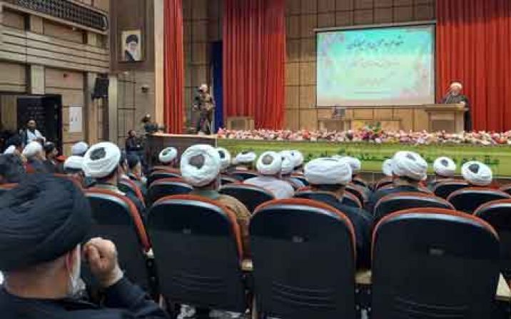 5000 مبلغ برای آیین پیاده روی اربعین حسینی به موکبها اعزام میشوند 5000 مبلغ برای آیین پیاده روی اربعین حسینی به موکبها اعزام میشوند